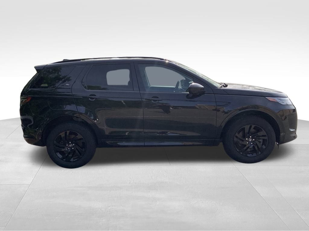 2024 Land Rover Discovery Sport S photo 4