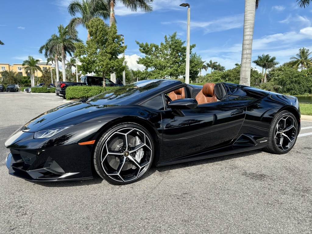 2020 Lamborghini Huracan Evo Base photo 12