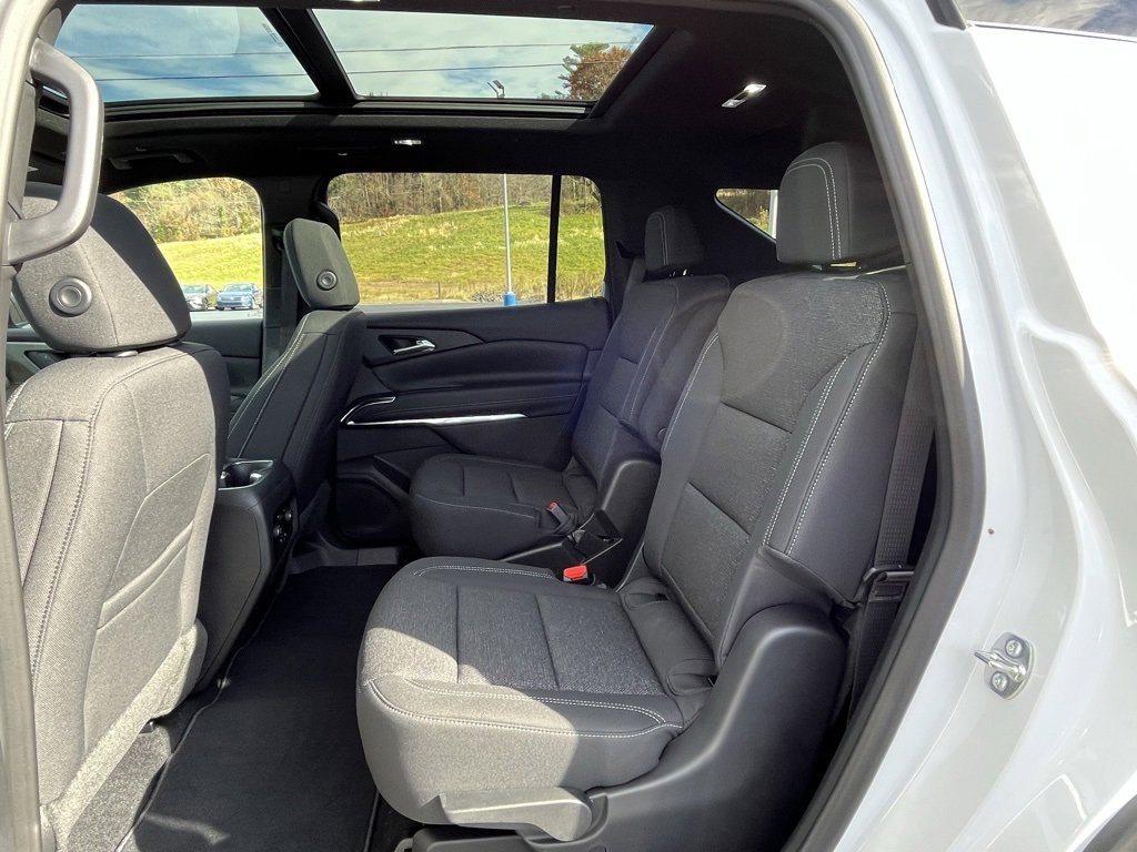 2026 Chevrolet Traverse photo 4