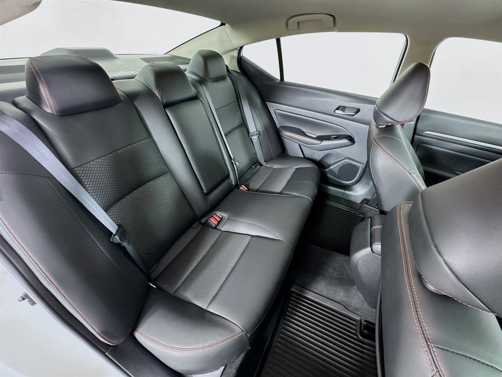 2025 Nissan Altima SR photo 23