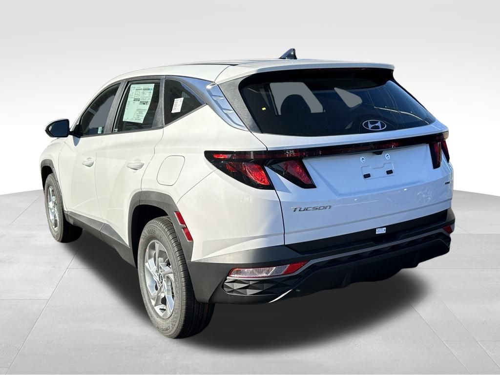 2024 Hyundai Tucson SE photo 4