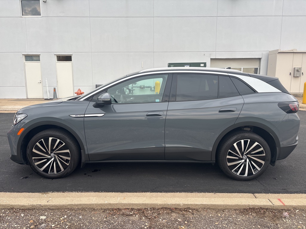 Certified 2023 Volkswagen ID.4 PRO S PLUS with VIN 1V2JNPE88PC048026 for sale in Naperville, IL