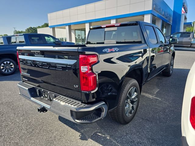 2025 Chevrolet Silverado 1500 LT photo 4