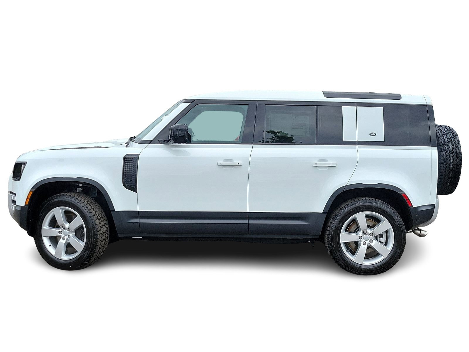 2024 Land Rover Defender 110 SE photo 7