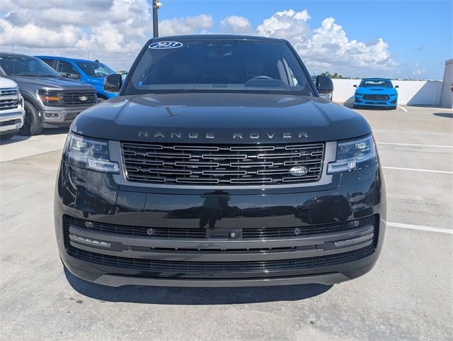Used 2023 Santorini Black Land Rover SE image 3