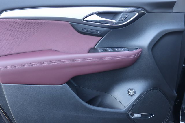 2025 Buick Envision Sport Touring photo 9