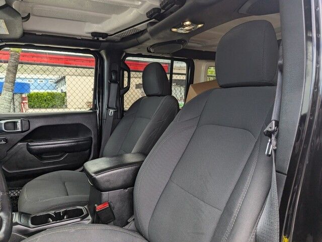 2021 Jeep Wrangler Unlimited Willys photo 3
