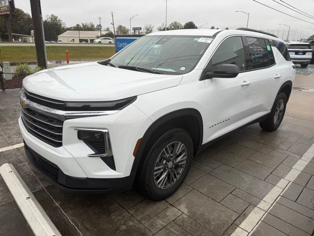 2025 Chevrolet Traverse LT's photo