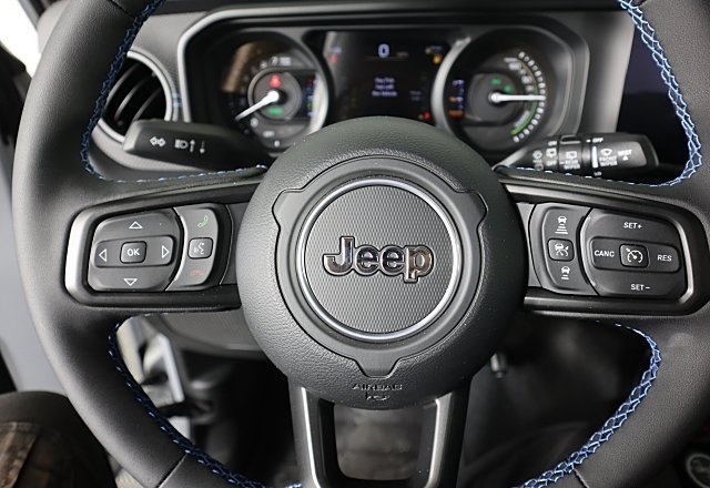 2024 Jeep Wrangler Rubicon 4xe photo 41