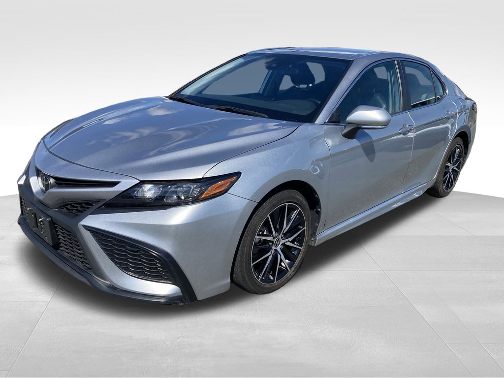 2024 Toyota Camry SE photo 2