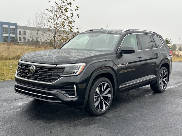 2026 Volkswagen Atlas SEL Premium R-Line photo 4