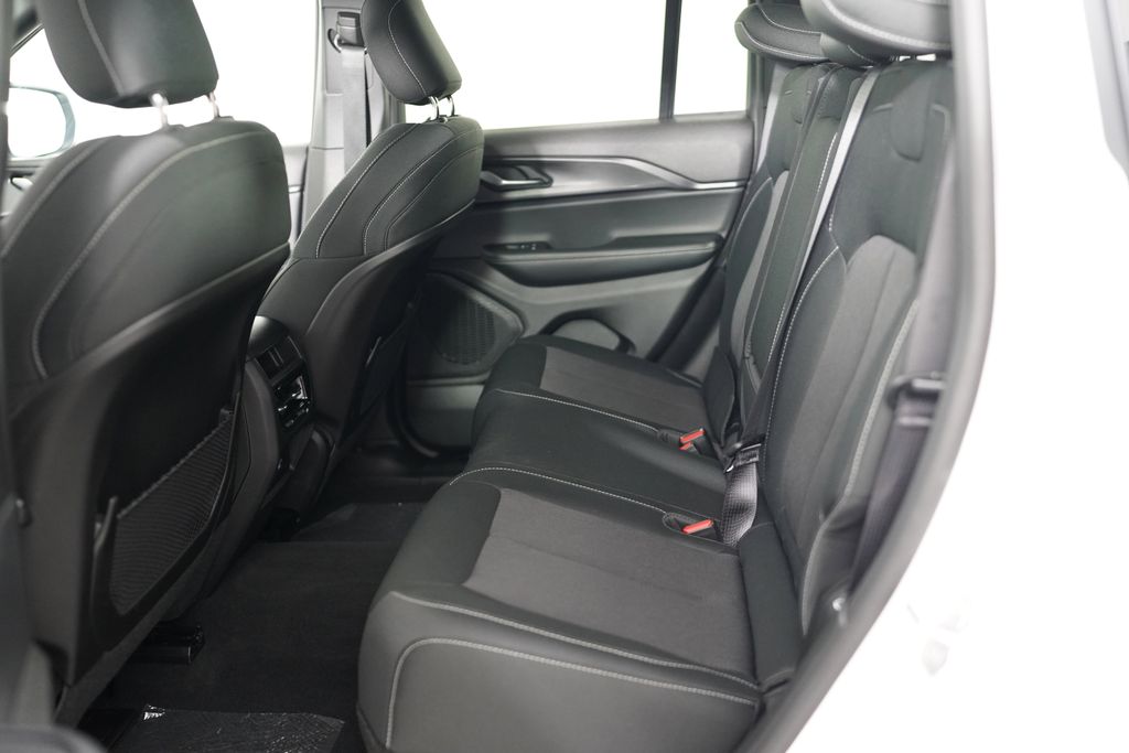 Used 2025 White Jeep Laredo image 15