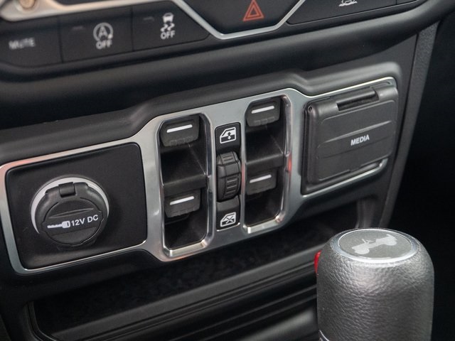 2022 Jeep Wrangler Unlimited Sahara photo 16