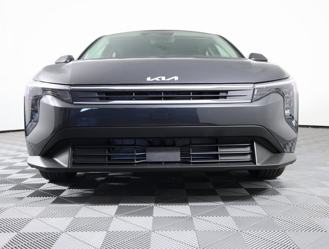 2025 Kia K4 LXS photo 2