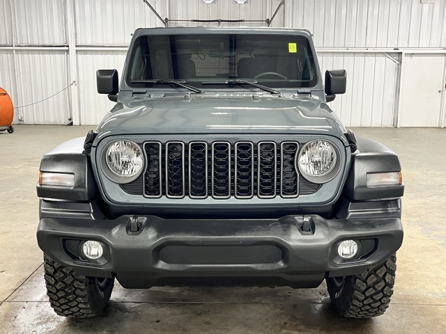 2025 Jeep Wrangler Sport photo 2