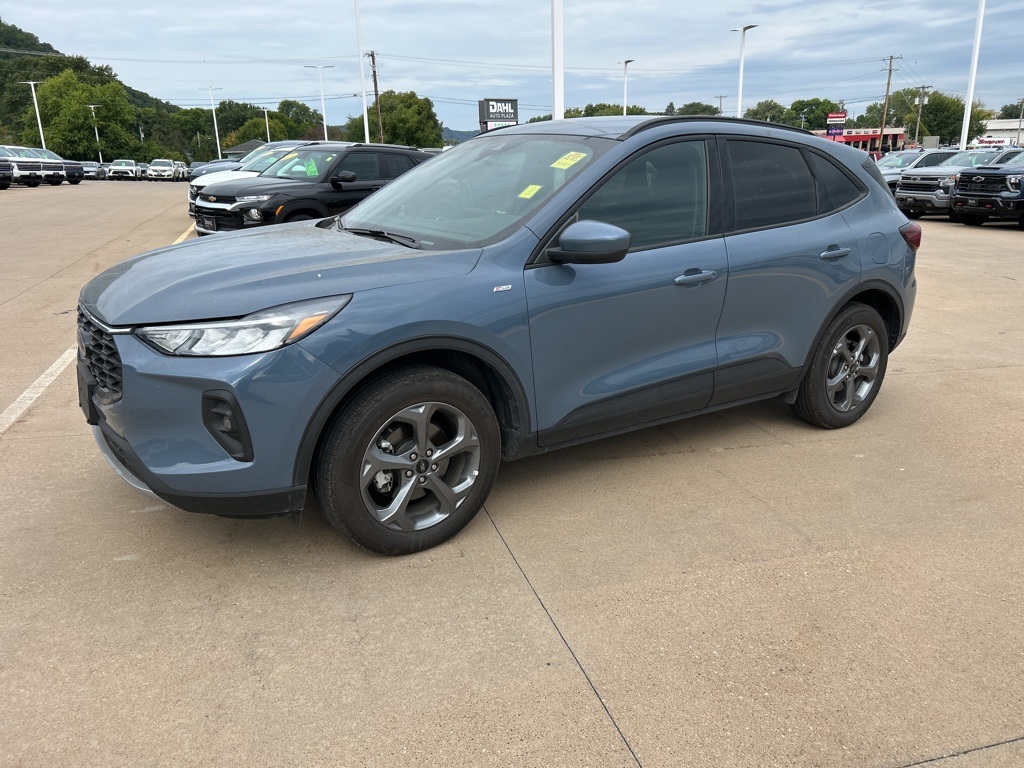 Used 2025 Ford Escape ST-Line Select with VIN 1FMCU9NA5SUA81995 for sale in Winona, Minnesota