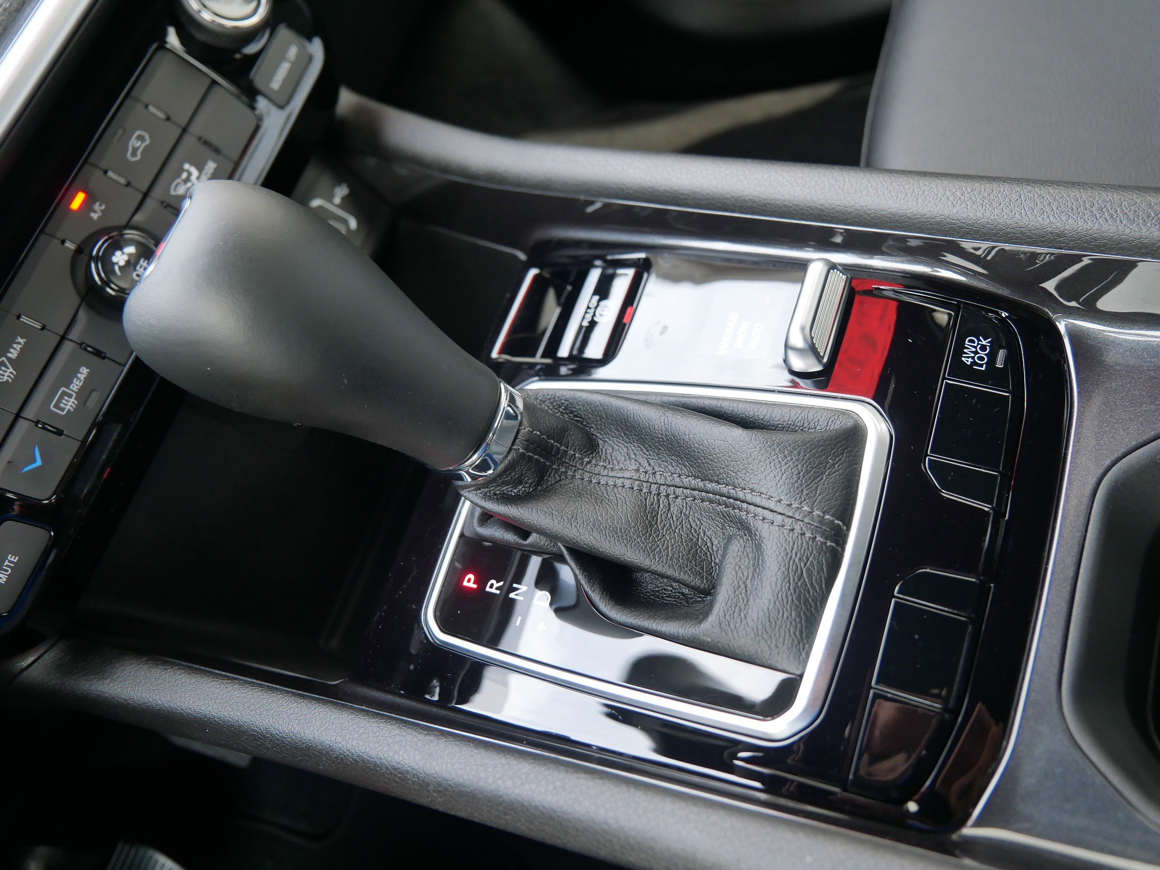 2025 Jeep Compass Latitude photo 13