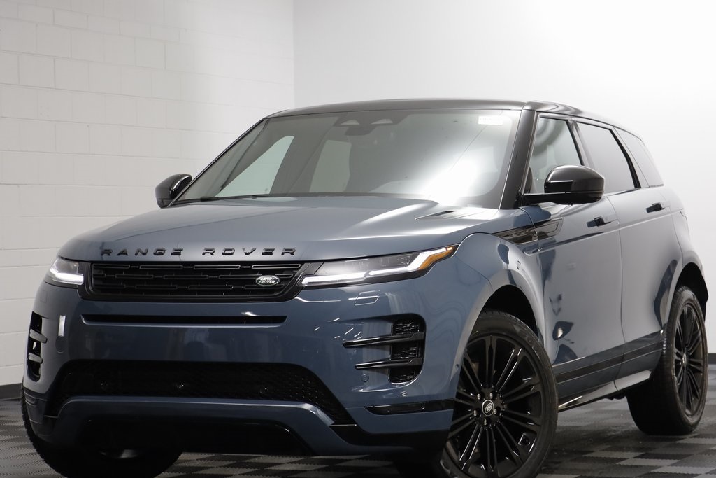 2026 Land Rover Range Rover Evoque Dynamic SE's photo