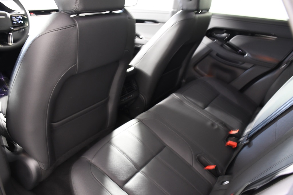 2026 Land Rover Range Rover Evoque Dynamic SE photo 27