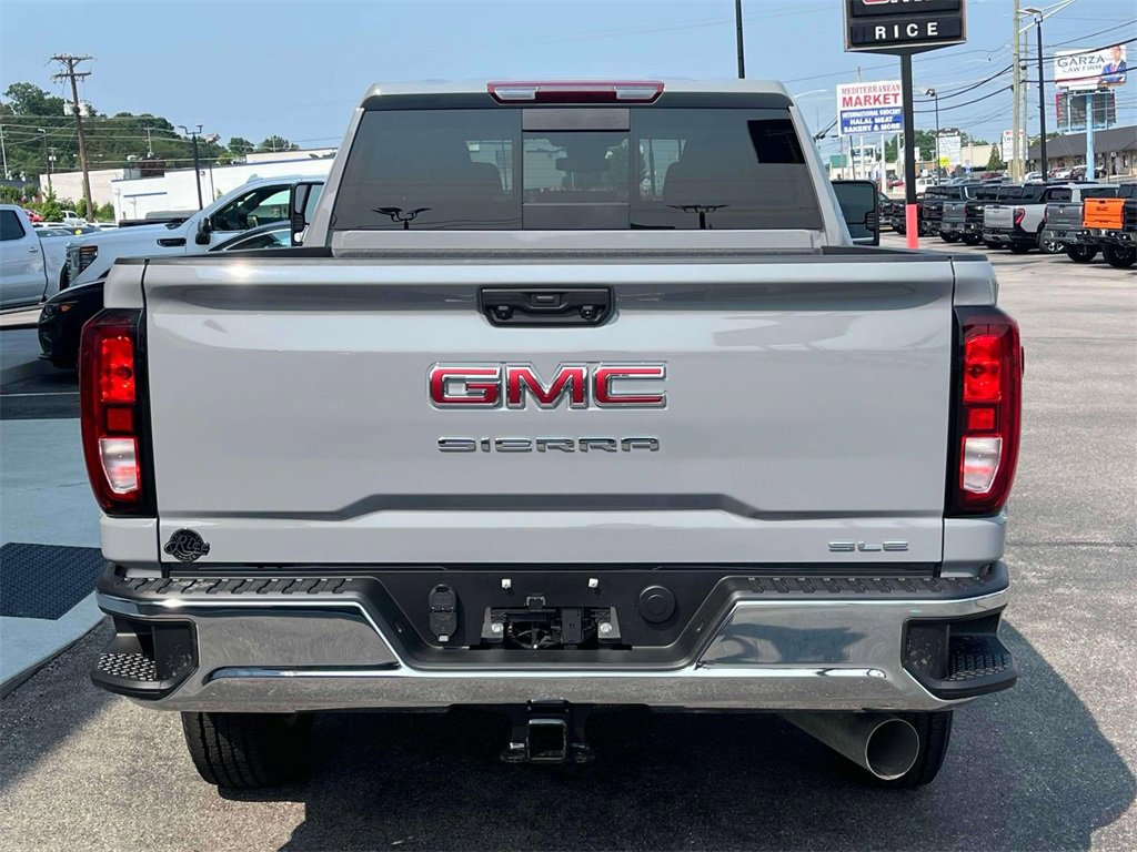 2025 Gmc Sierra 2500 HD SLE photo 4