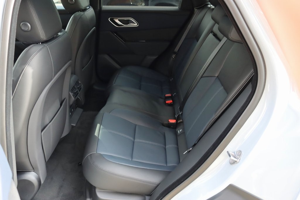 2025 LAND ROVER RANGE ROVER VELAR - Image 22