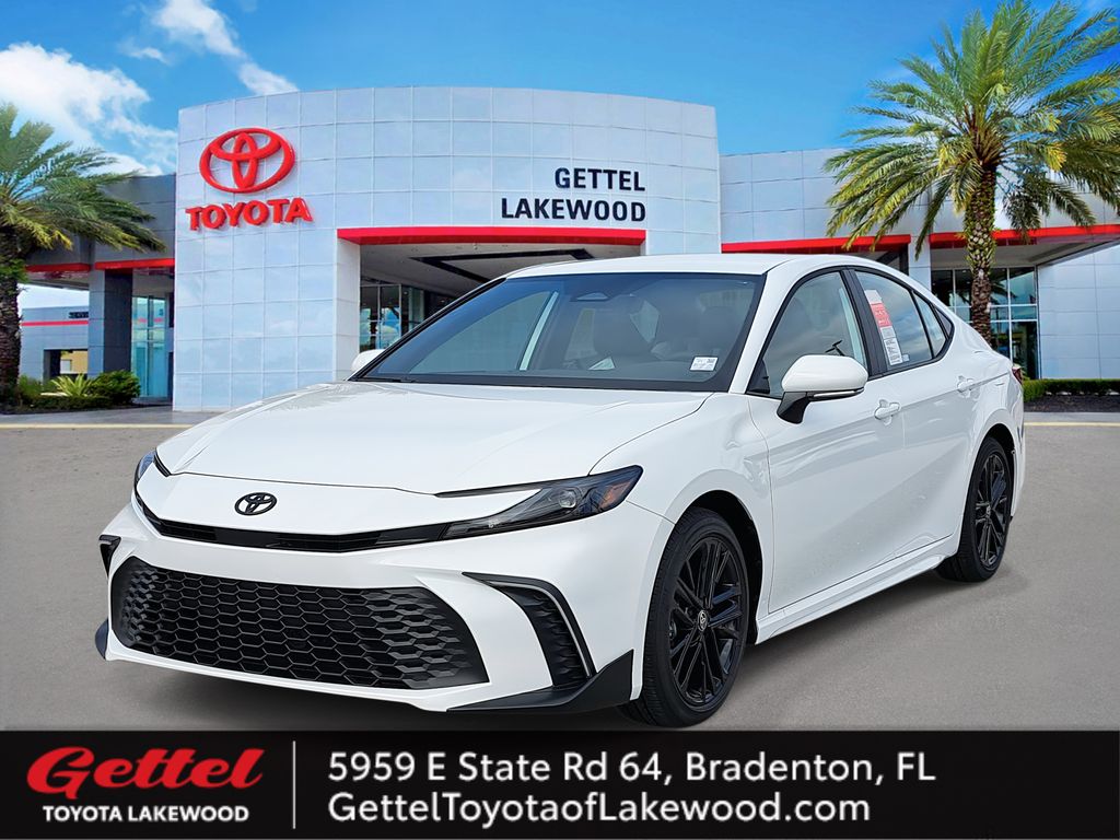 2026 Toyota Camry SE's photo