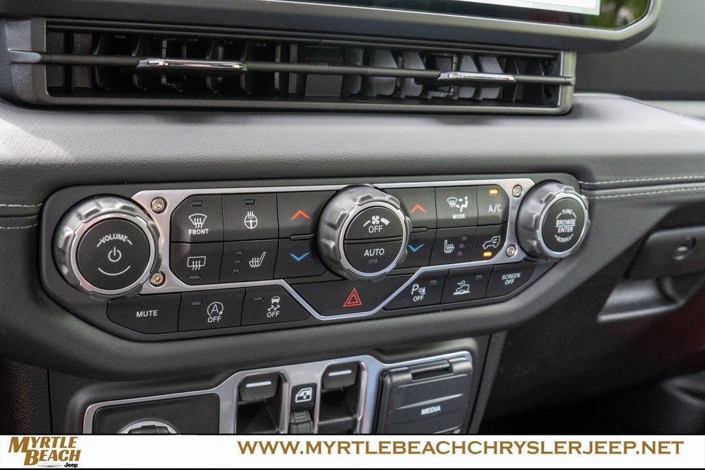 2025 Jeep Gladiator Sport S photo 20