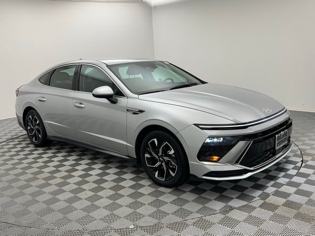 2024 Hyundai Sonata SEL photo 3