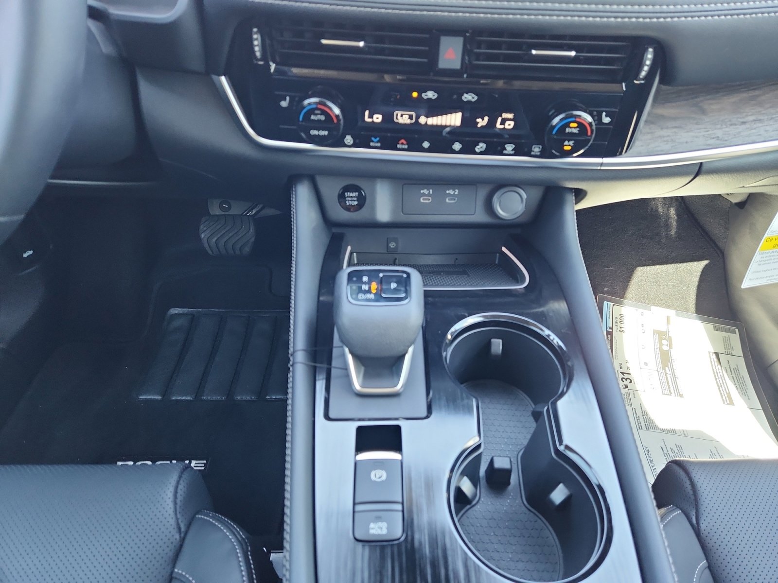 2025 Nissan Rogue Platinum photo 21