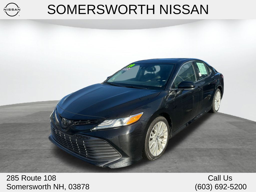 2019 Toyota Camry XLE's photo