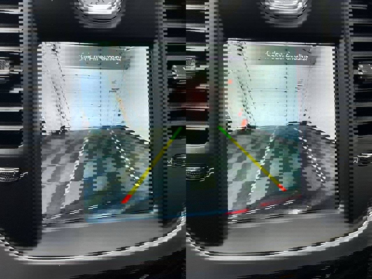 2022 Chrysler 300 Touring photo 4