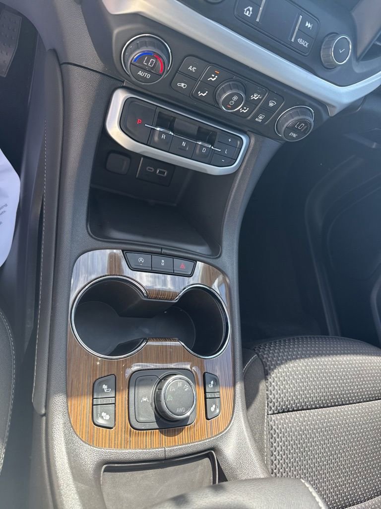 2023 Gmc Acadia SLE photo 18