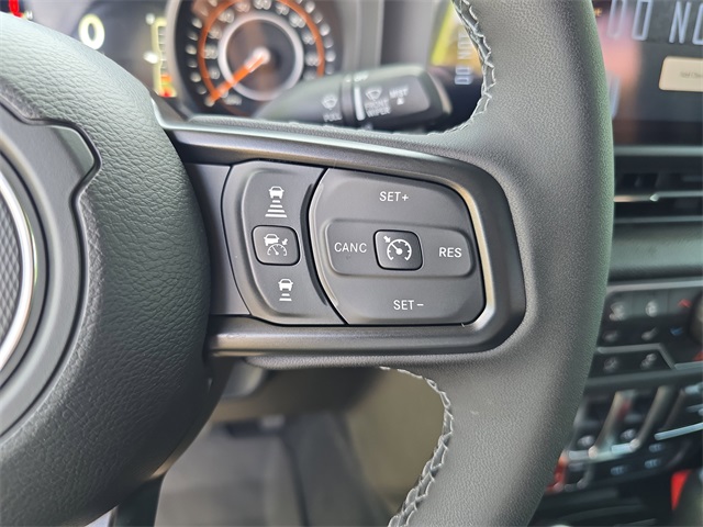 2025 Jeep Wrangler Willys photo 21
