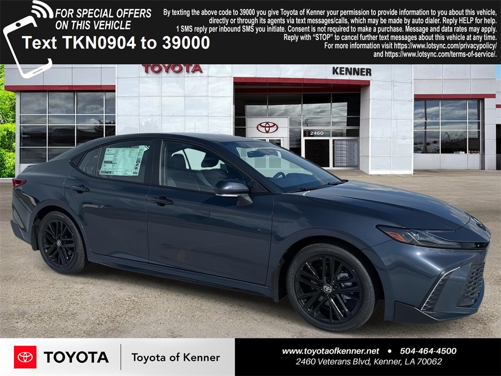 2026 Toyota Camry SE's photo