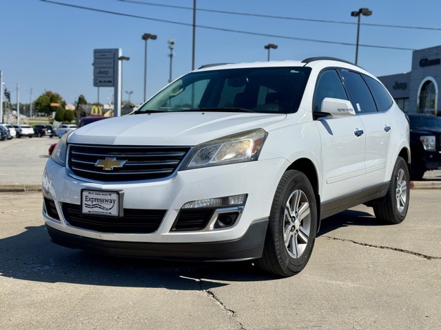 2016 Chevrolet Traverse 2LT photo 2