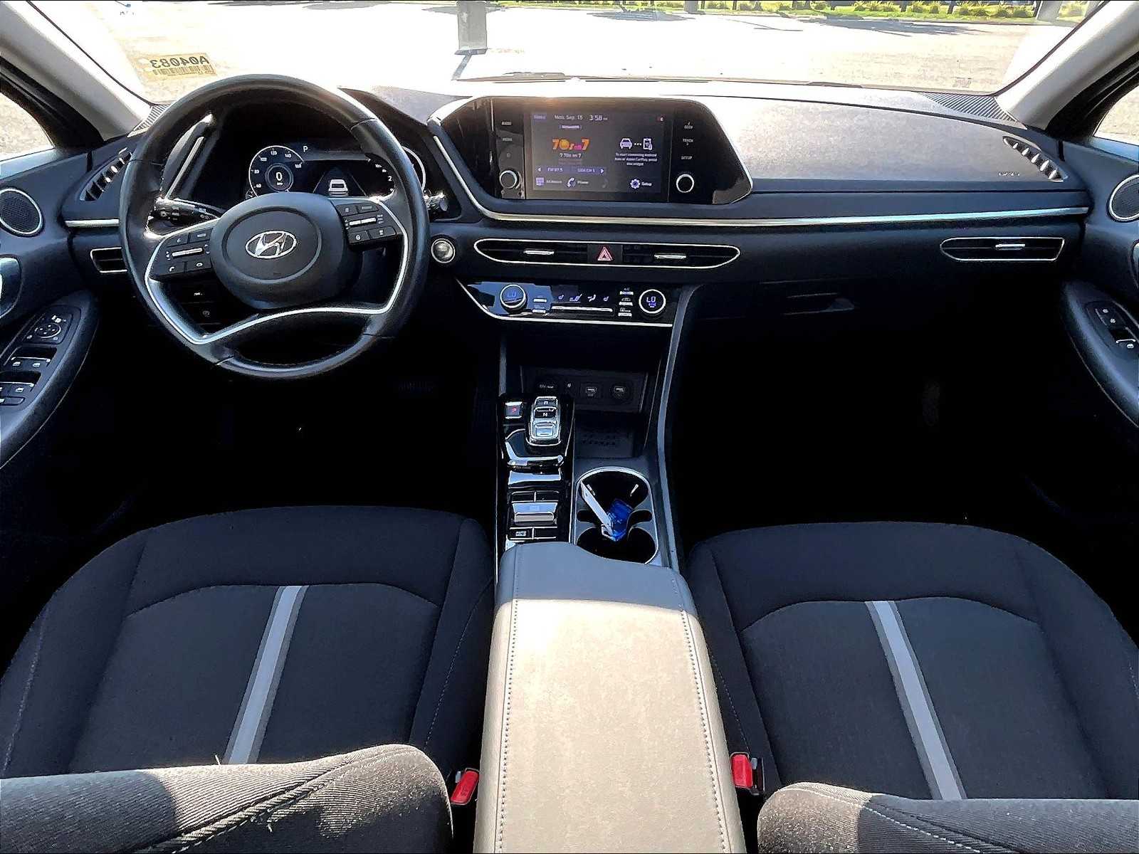 2022 Hyundai Sonata SEL photo 21