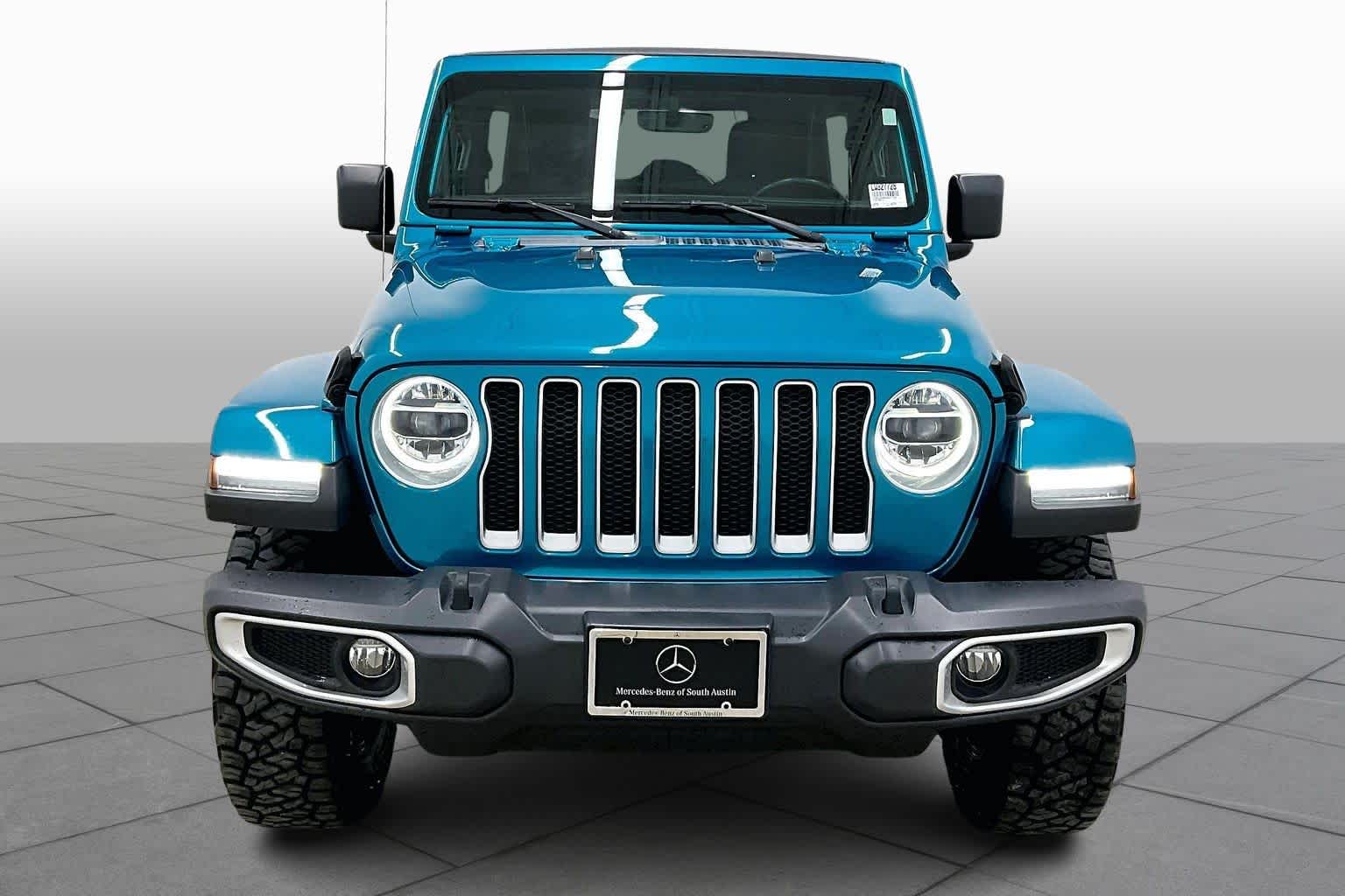 2020 Jeep Wrangler Unlimited Sahara photo 3