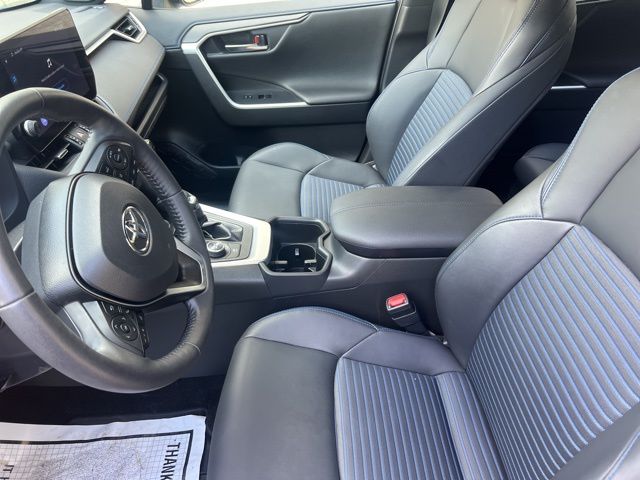 2024 Toyota RAV4 Hybrid XSE photo 21