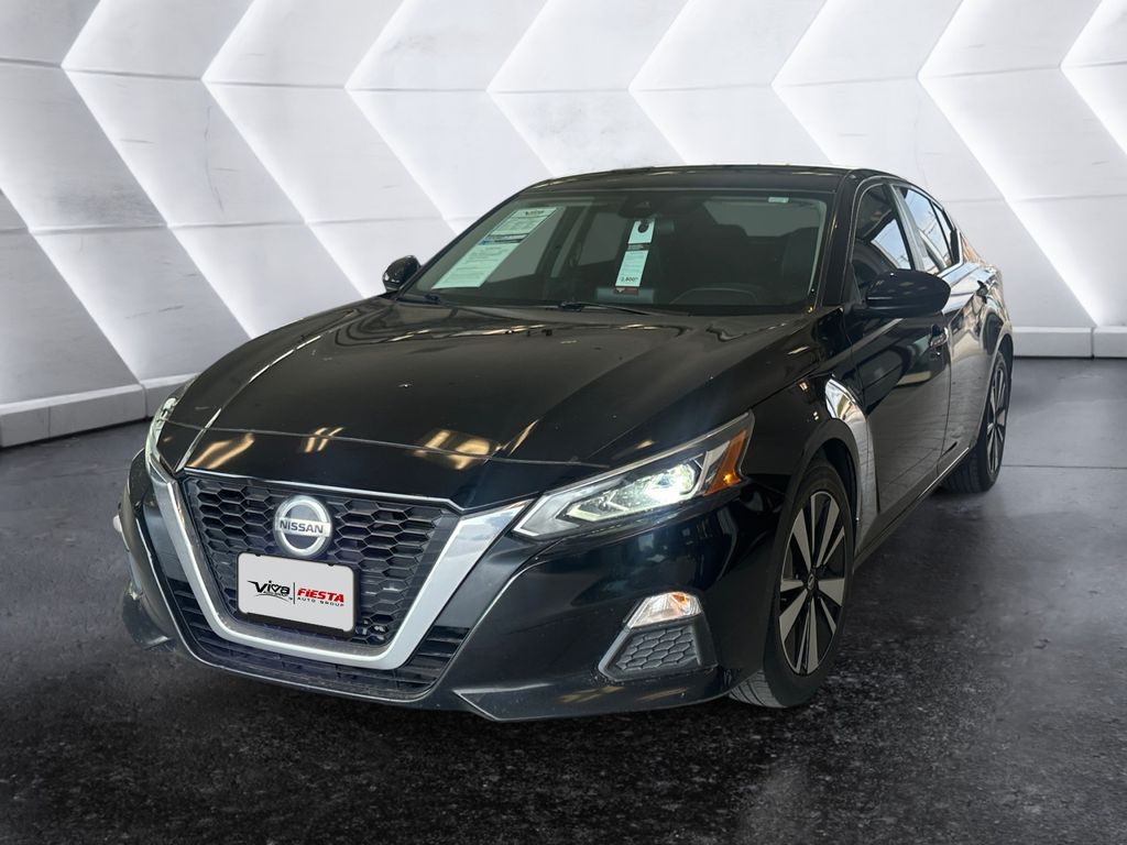2022 Nissan Altima SV