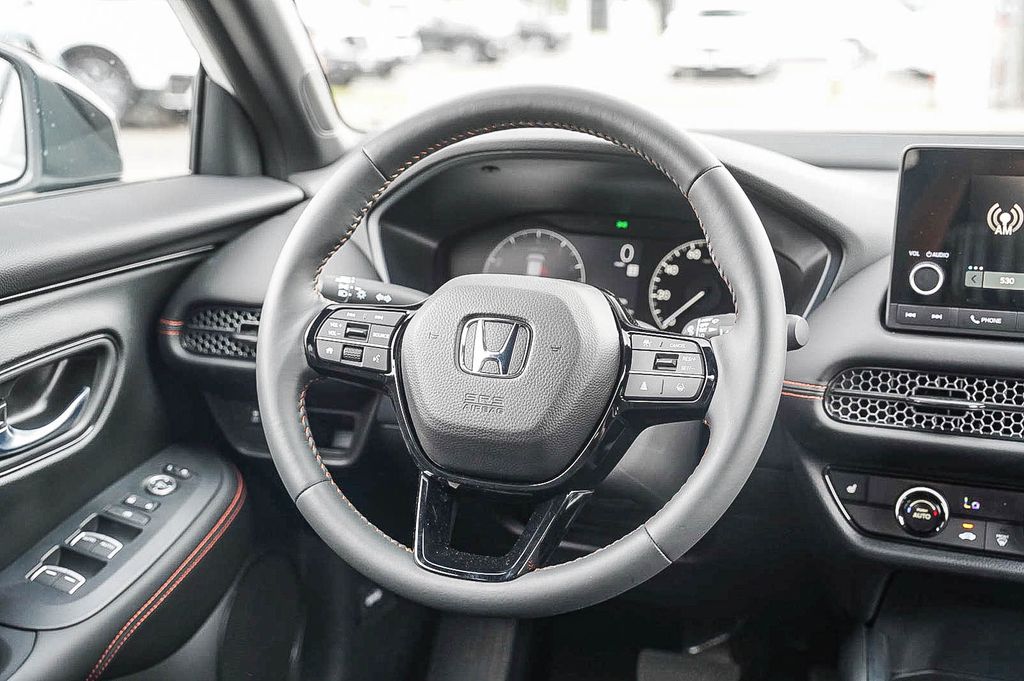 2025 Honda HR-V Sport photo 18