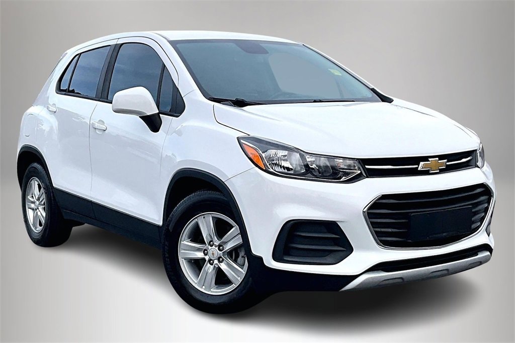 2020 Chevrolet Trax LS's photo