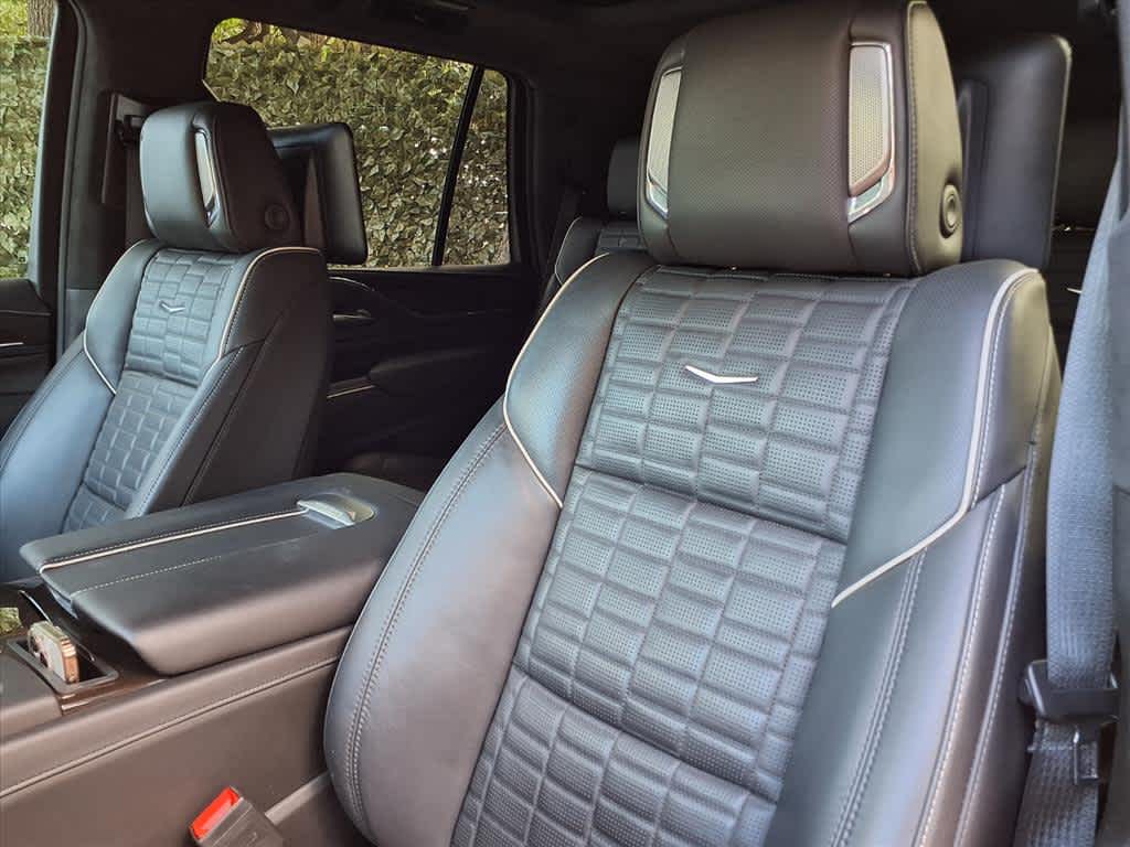 2024 Cadillac Escalade Sport Platinum photo 4