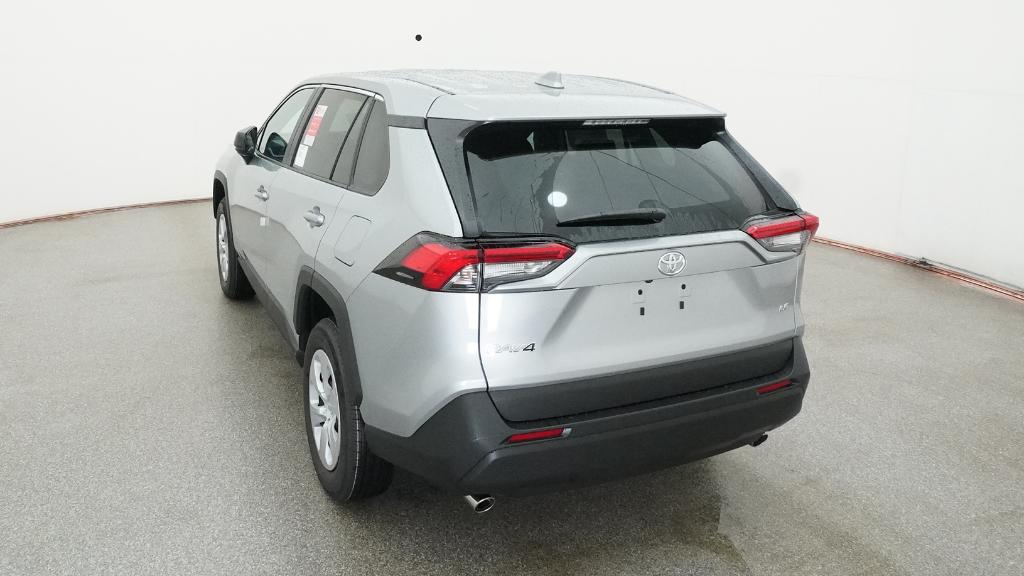 2025 Toyota RAV4 LE photo 16