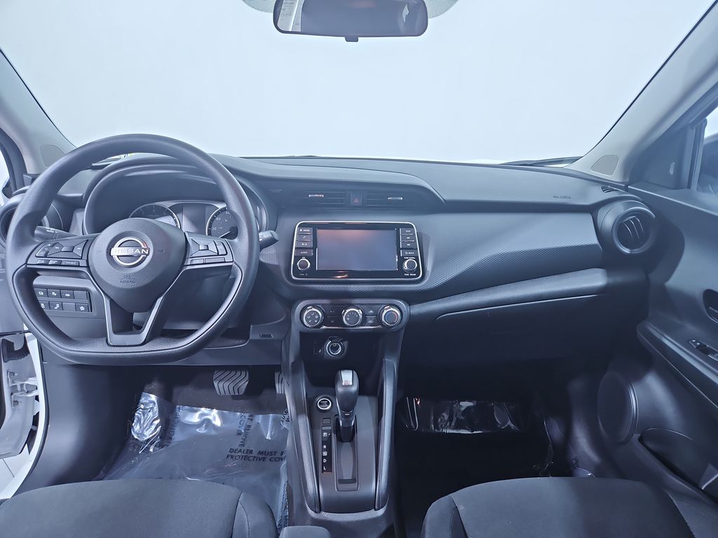 2024 Nissan Kicks S photo 11
