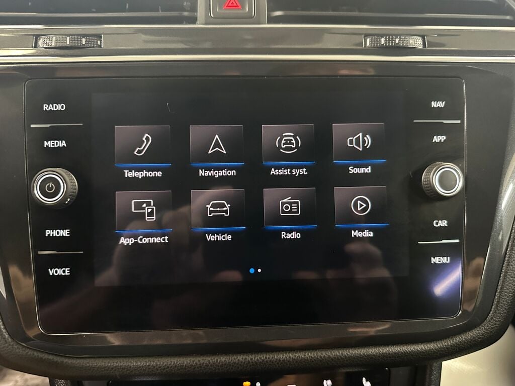 2022 Volkswagen Tiguan SEL Premium R-Line photo 10