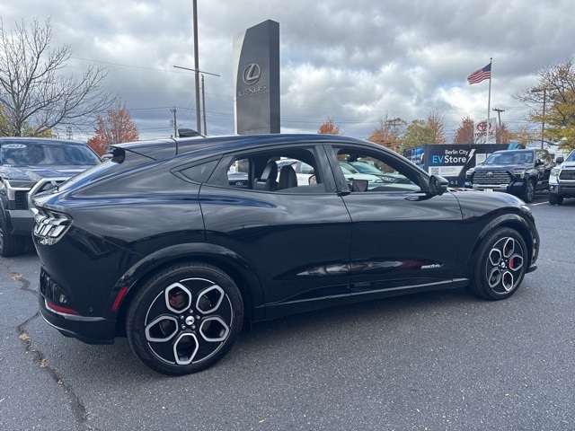 2023 Ford Mustang Mach-E GT photo 3
