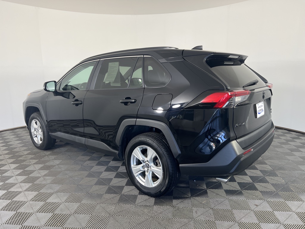2019 Toyota RAV4 XLE photo 26