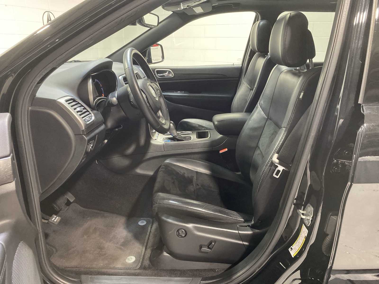 Used 2018 Jeep Grand Cherokee Altitude with VIN 1C4RJFAG8JC389537 for sale in Verona, NJ