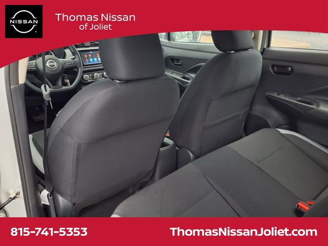 2025 Nissan Versa 1.6 S photo 12
