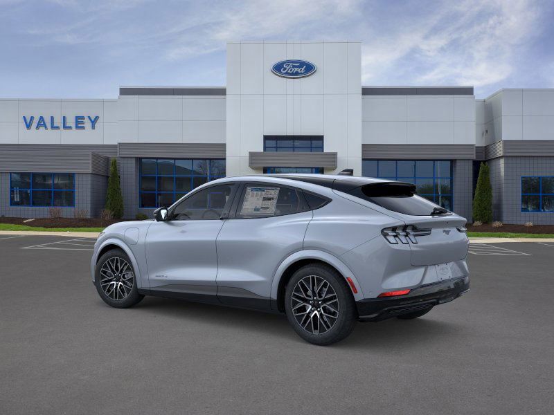 2025 Ford Mustang Mach-E Premium photo 4
